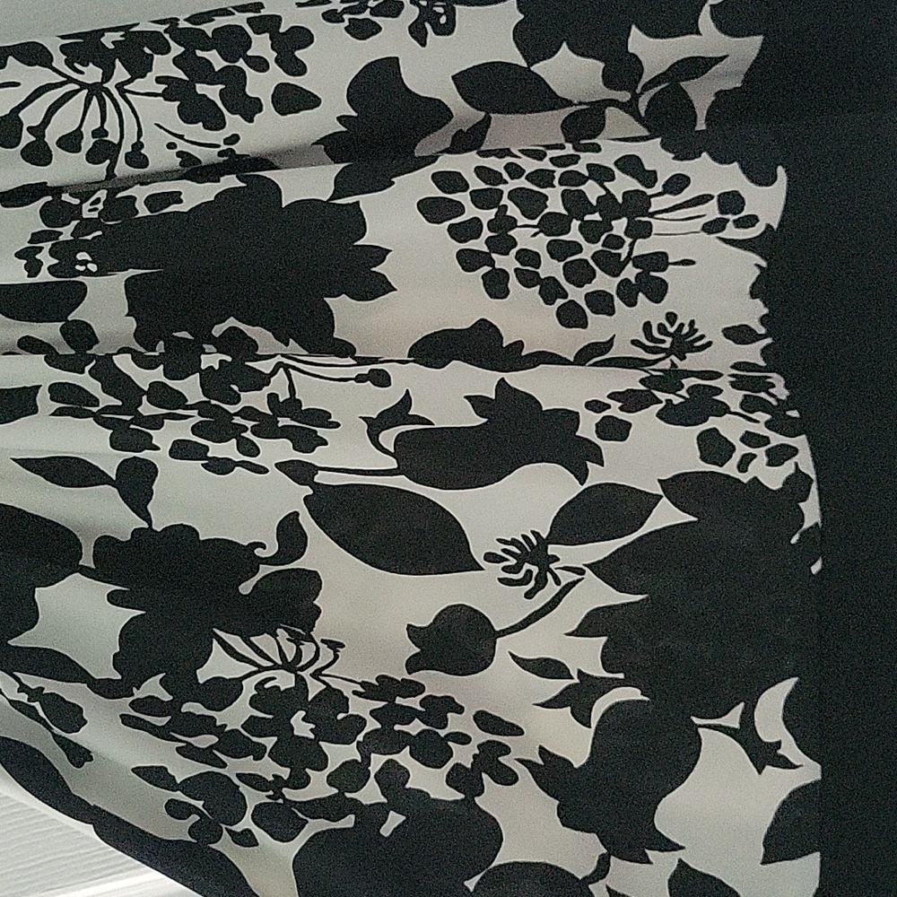 Forever 21 Black and White Sleeveless Mini Dress - Picture 3 of 5